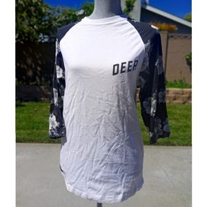10.Deep Raglan Baseball Tee